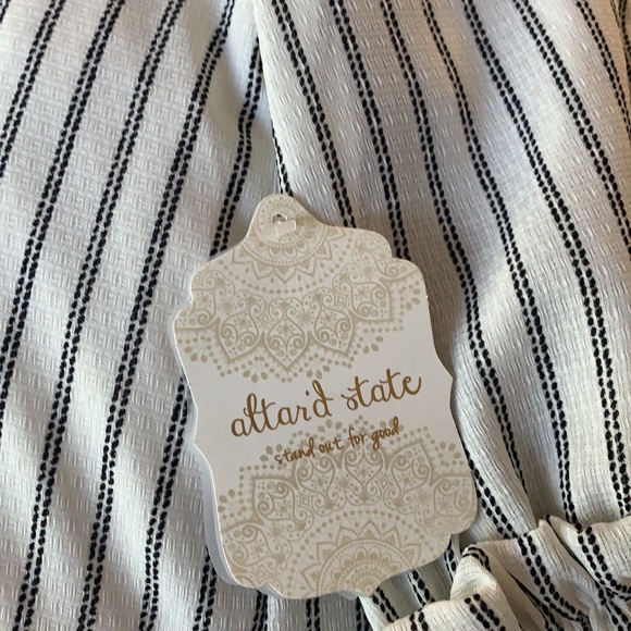 Off the shoulder top - Picture 10 of 11